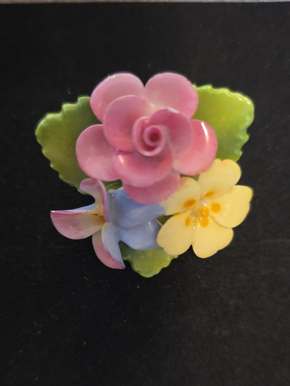 Vintage Staffordshire Fine Bone China Pastel Floral Bouquet 3D Brooch Pin READ